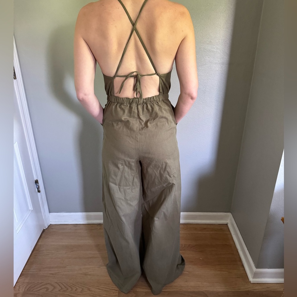 Sage Green Wide-Leg Jumpsuit with Spaghetti Straps - Picture 3 of 12